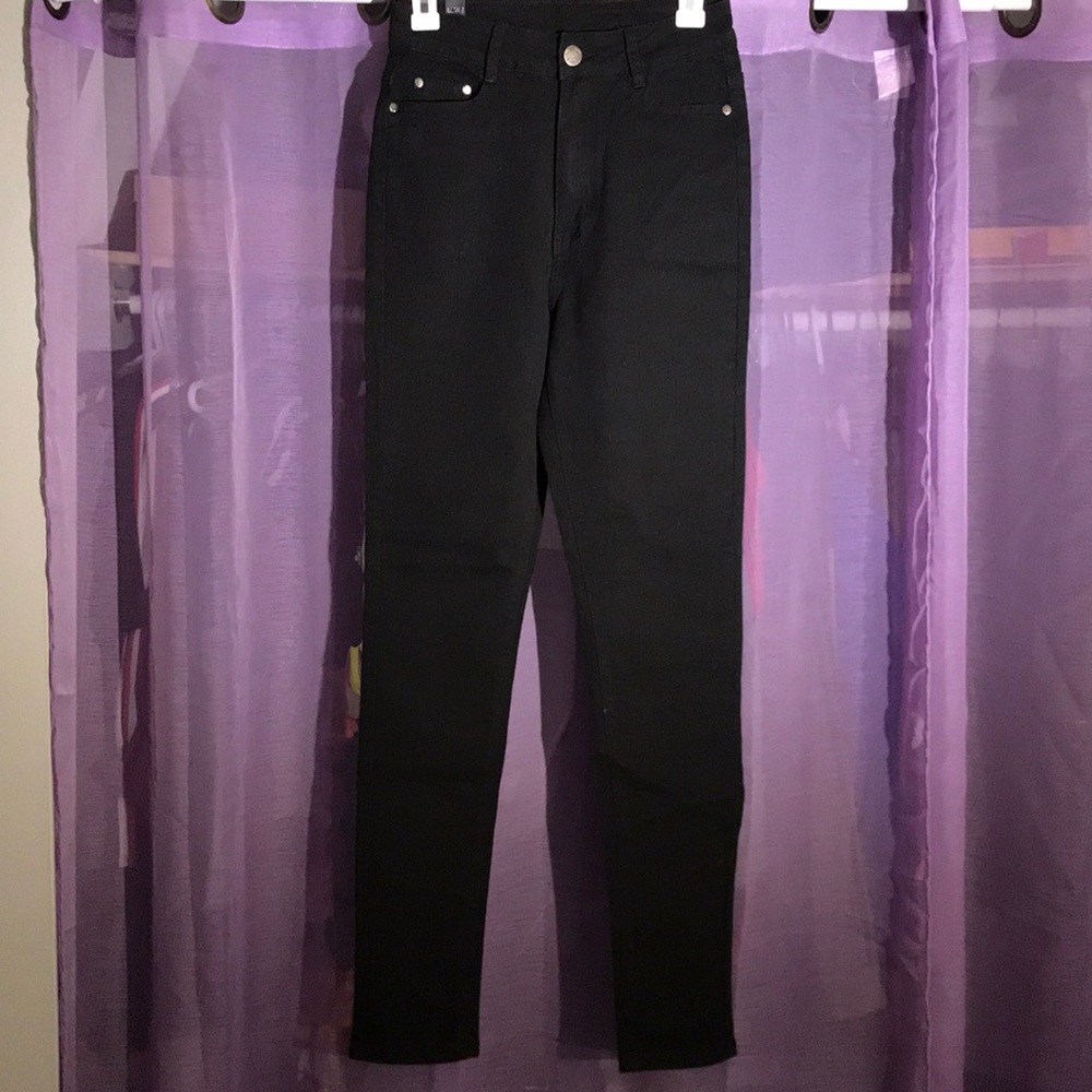 UWJ black high waist jeans